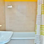 Bord De Avec 4 Couchages, Parking Et Tennis - Fr-1-251-263