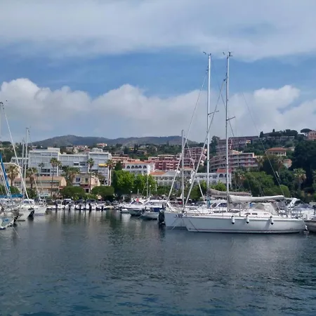 Bord De Avec 4 Couchages, Parking Et Tennis - Fr-1-251-263 Le Lavandou