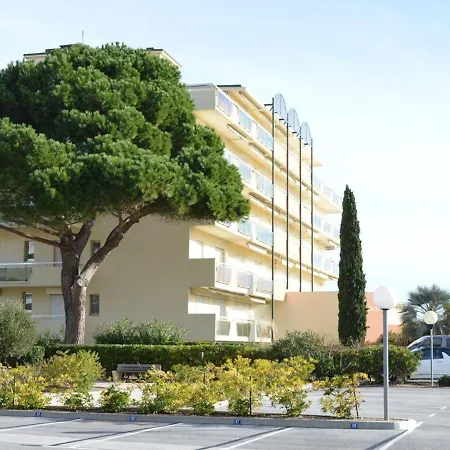 Bord De Avec 4 Couchages, Parking Et Tennis - Fr-1-251-263 * Le Lavandou